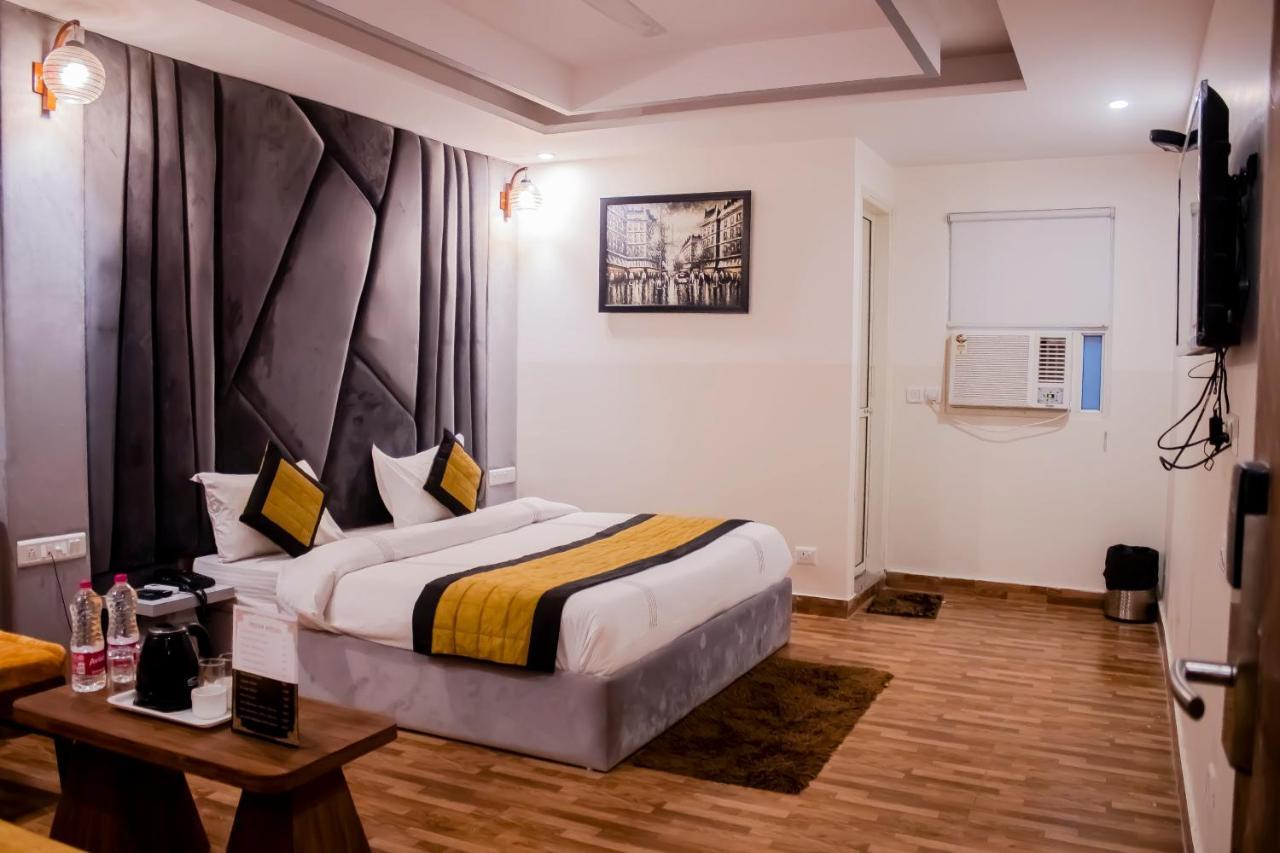 Hotel Airport City Delhi International Airport นิวเดลี ภายนอก รูปภาพ